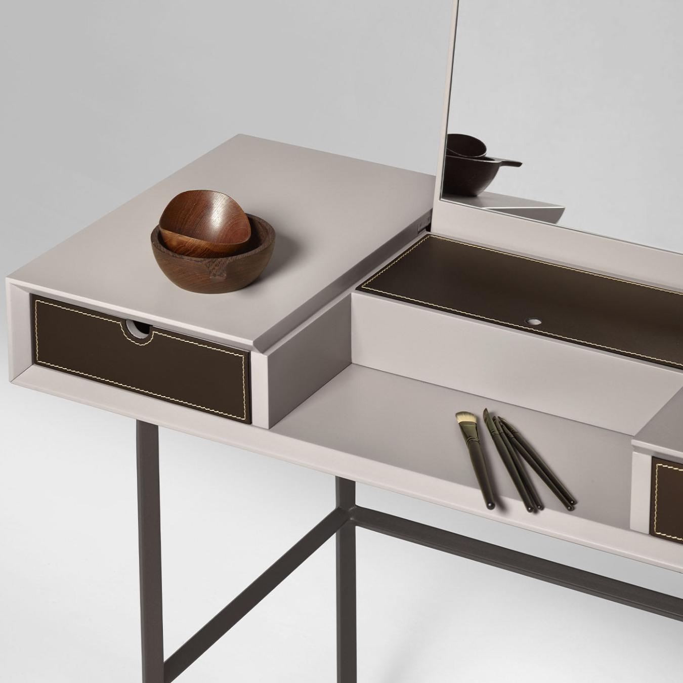 Chapeau Tavolo Vanity