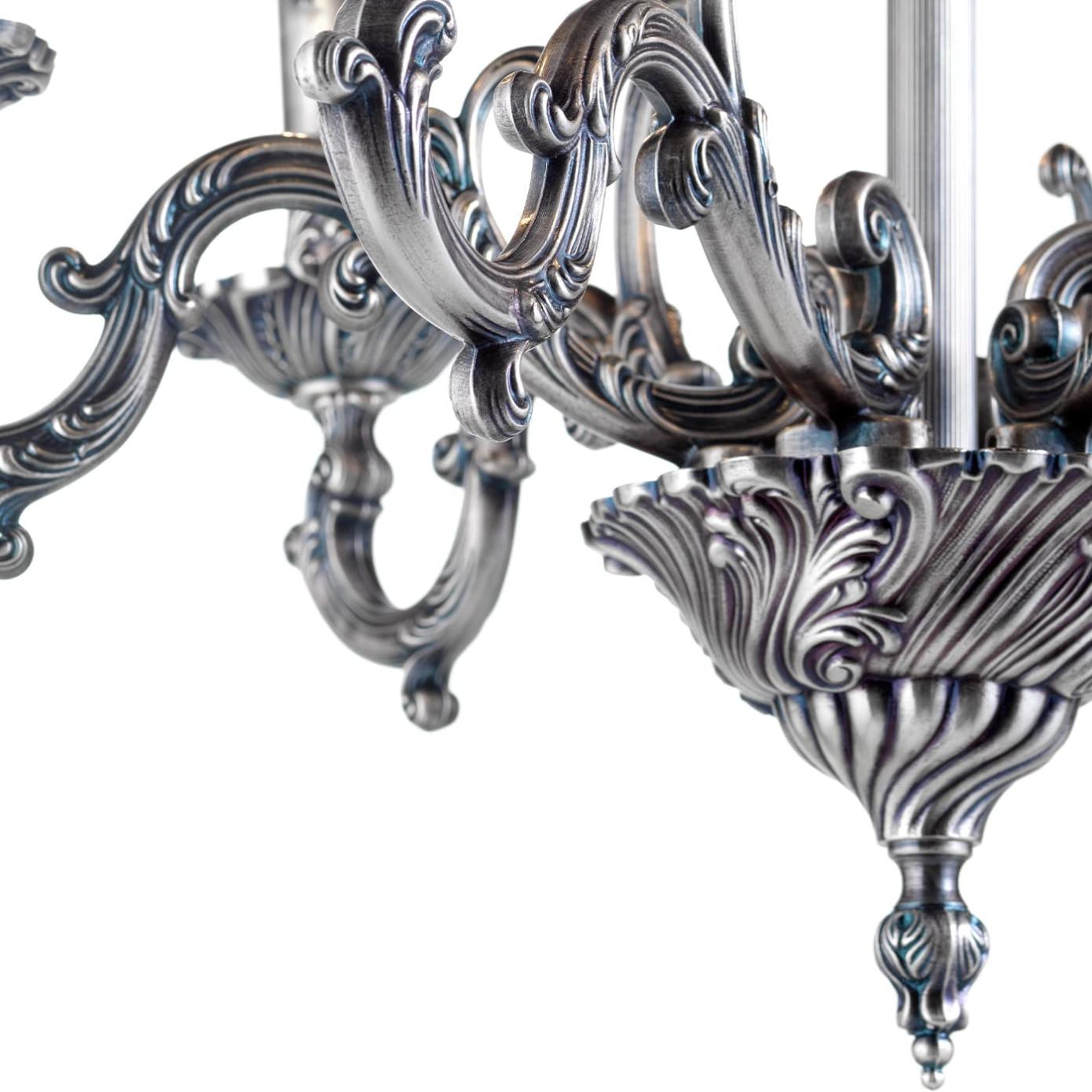 Lampadario Classico con Finitura Blu e Argento