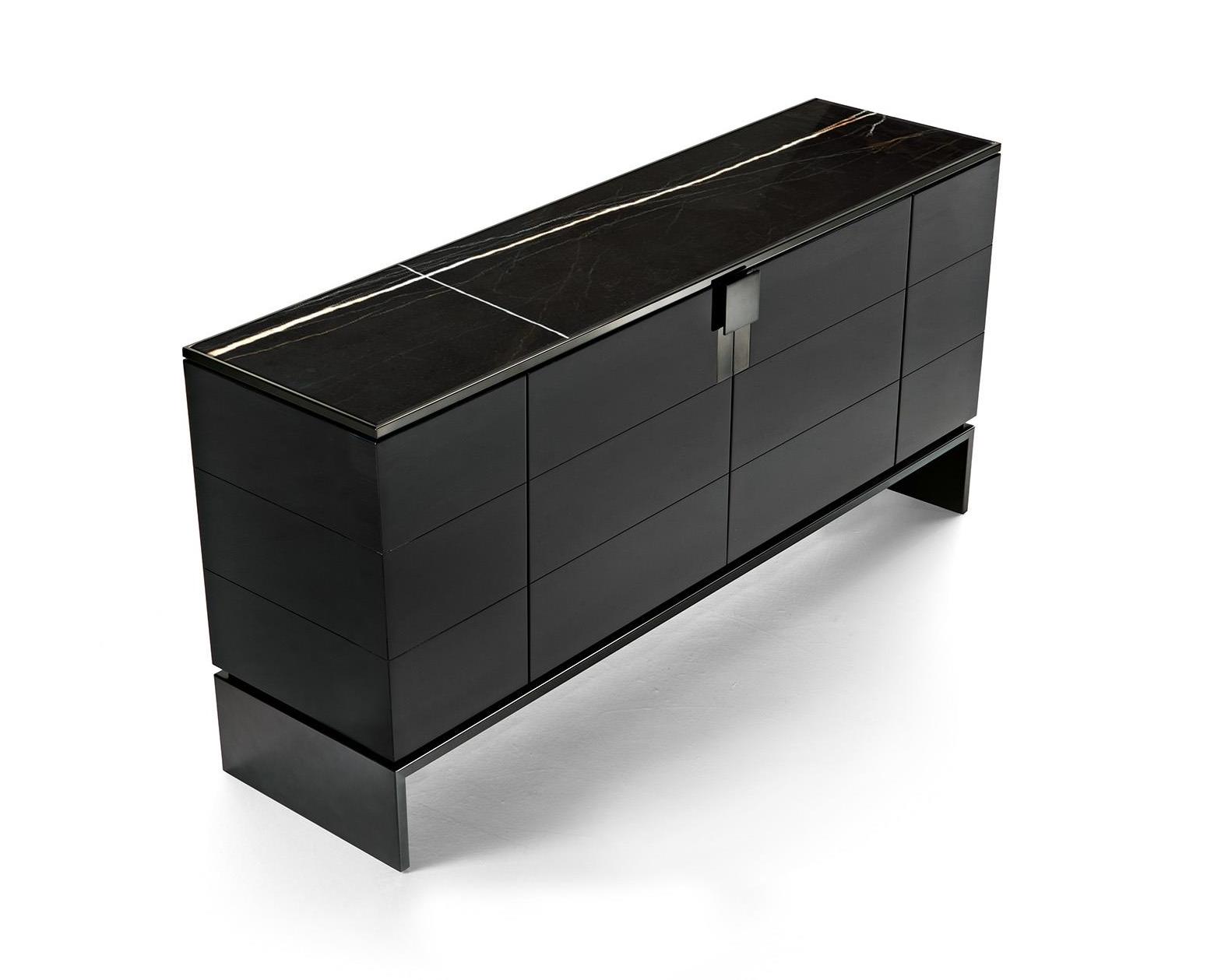 Buffet Black & More