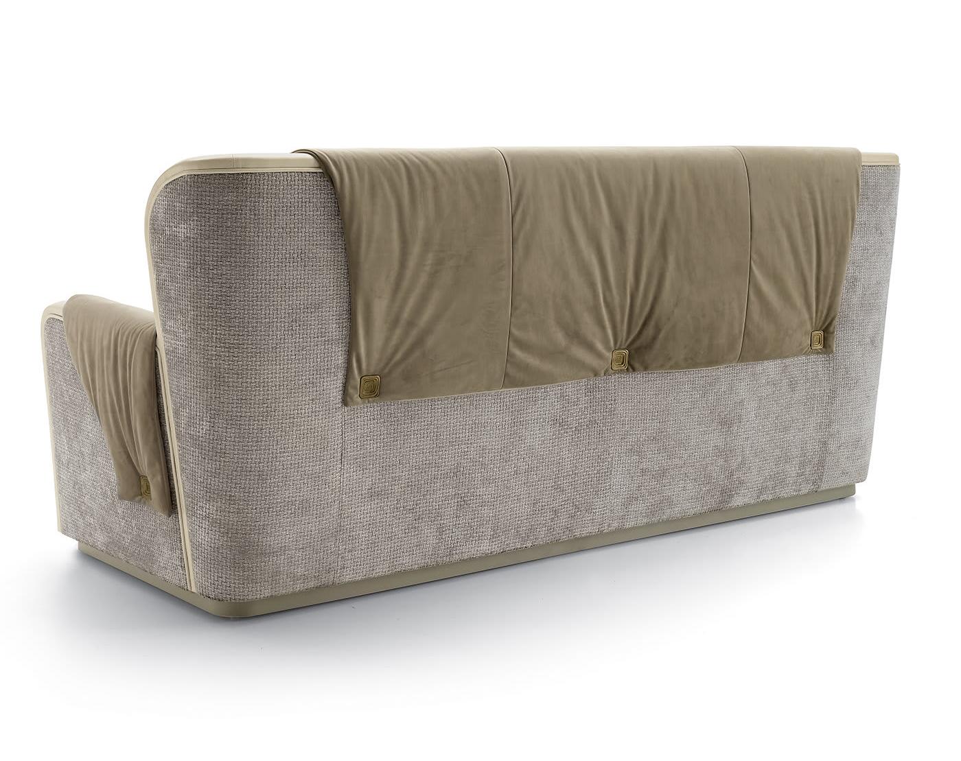 Divano Beige a 3 Posti