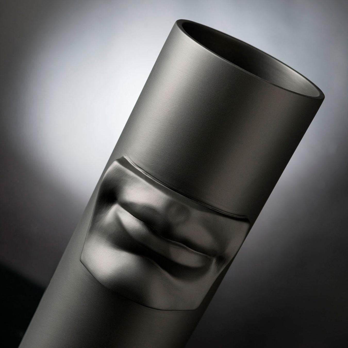 Vaso David Mouth