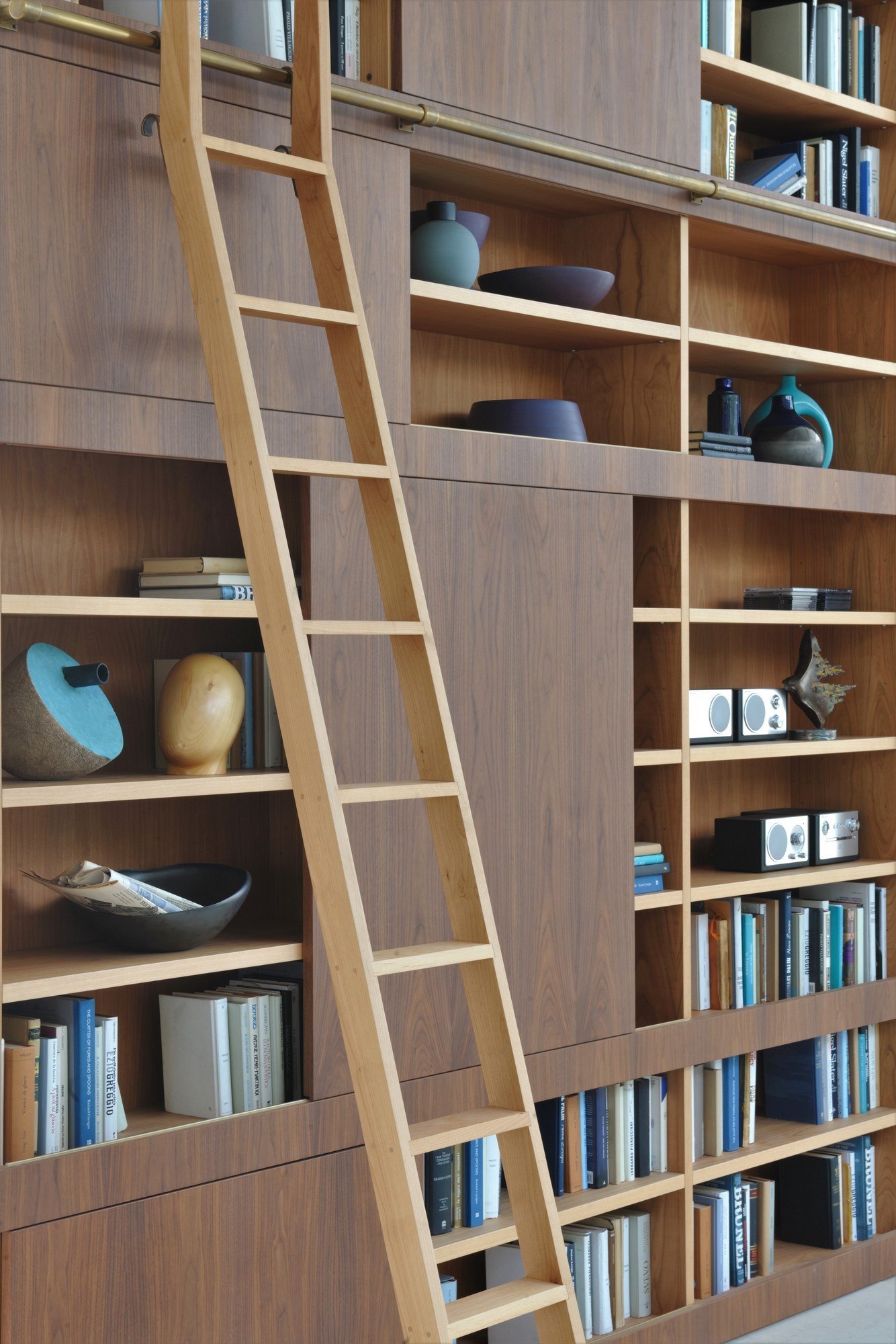 Libreria Maschera in Legno - 3