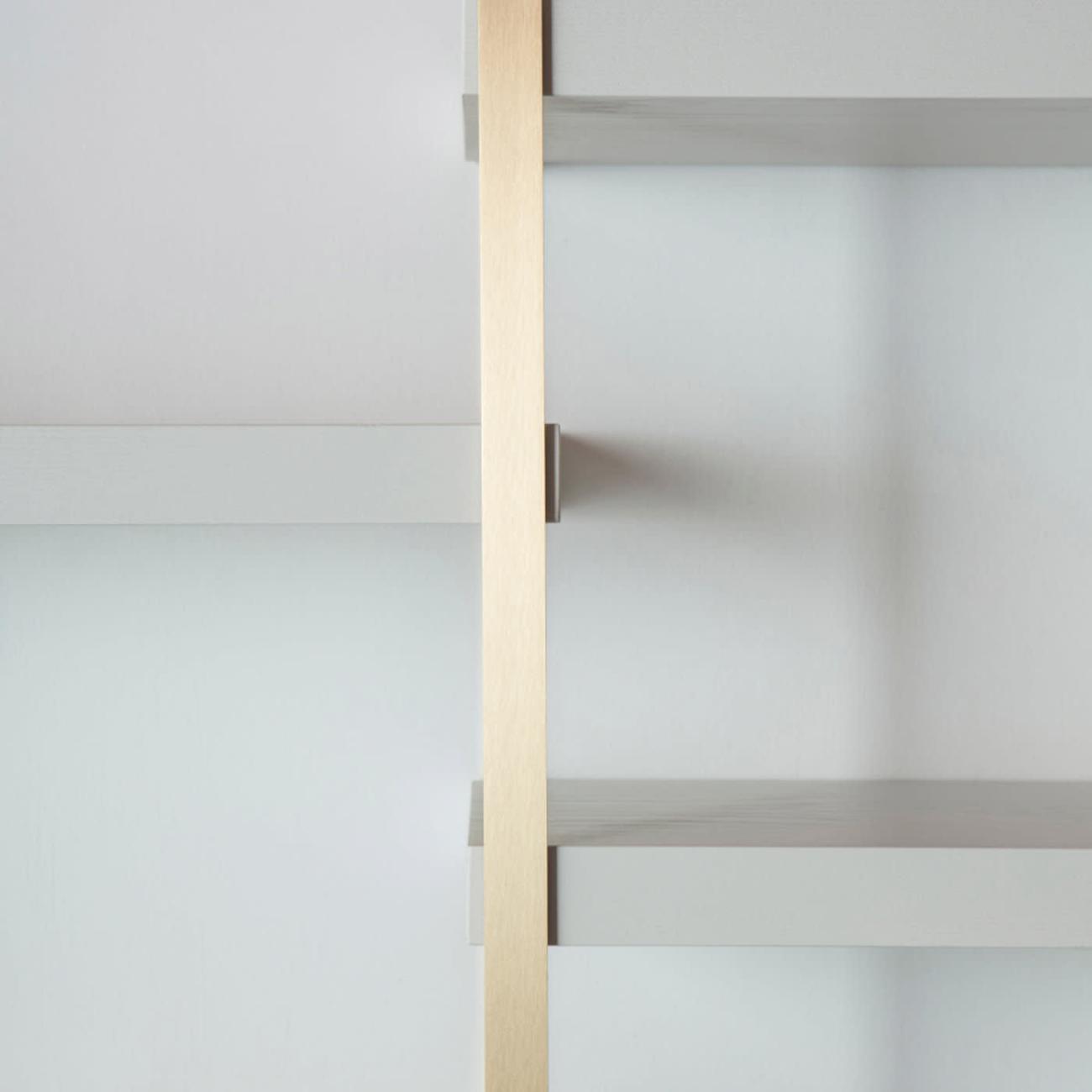 Libreria a Ripiani in Legno