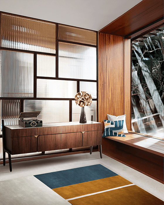 Valentino Credenza