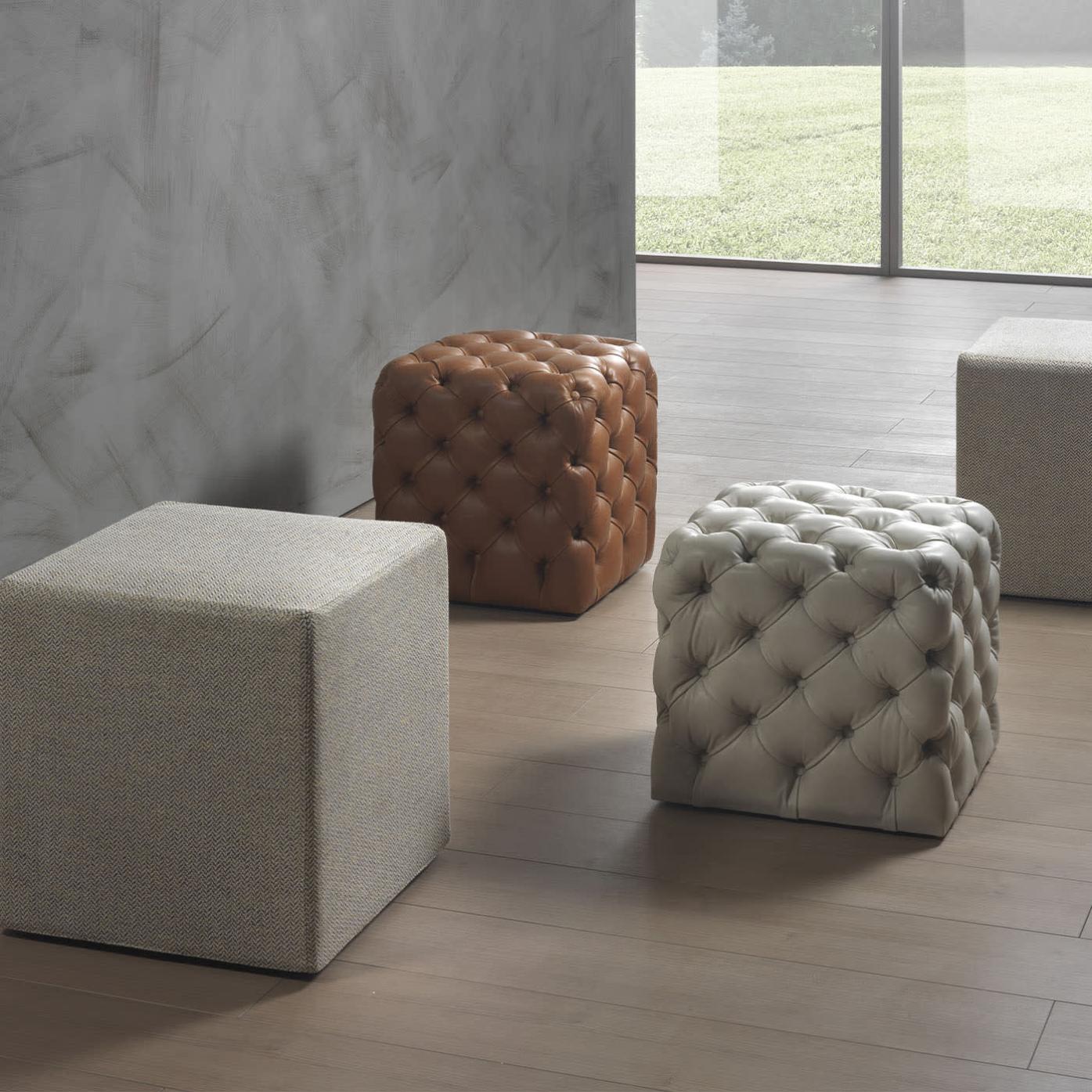 Pouf in pelle Clod