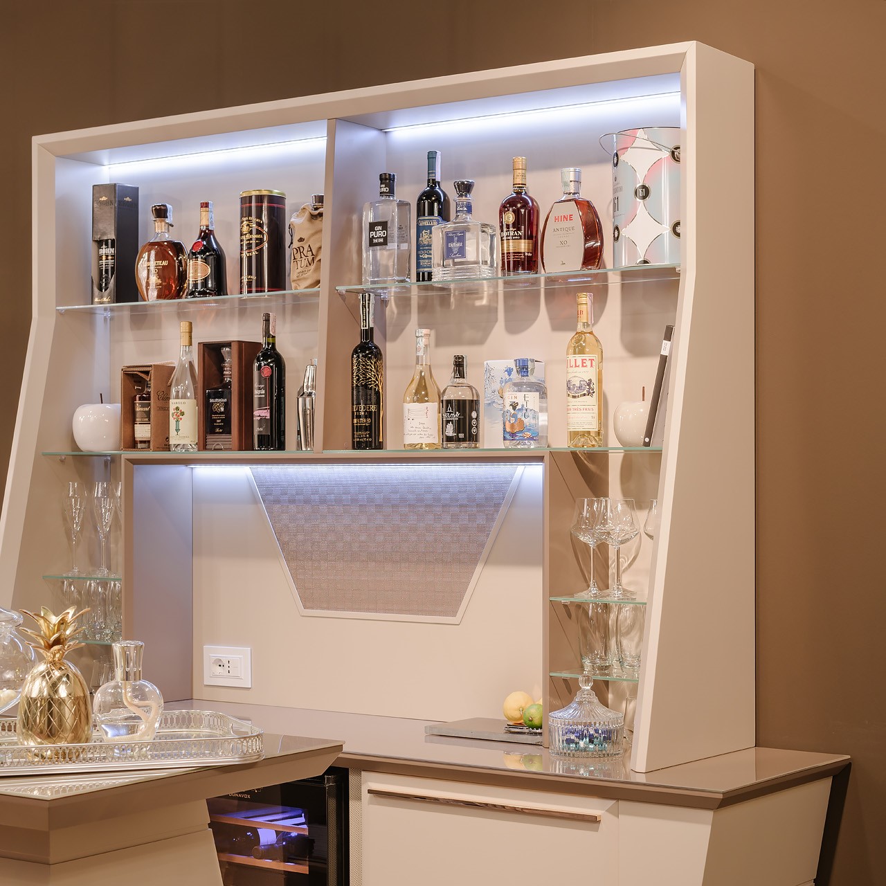 Mobile bar con bancone Hemingway