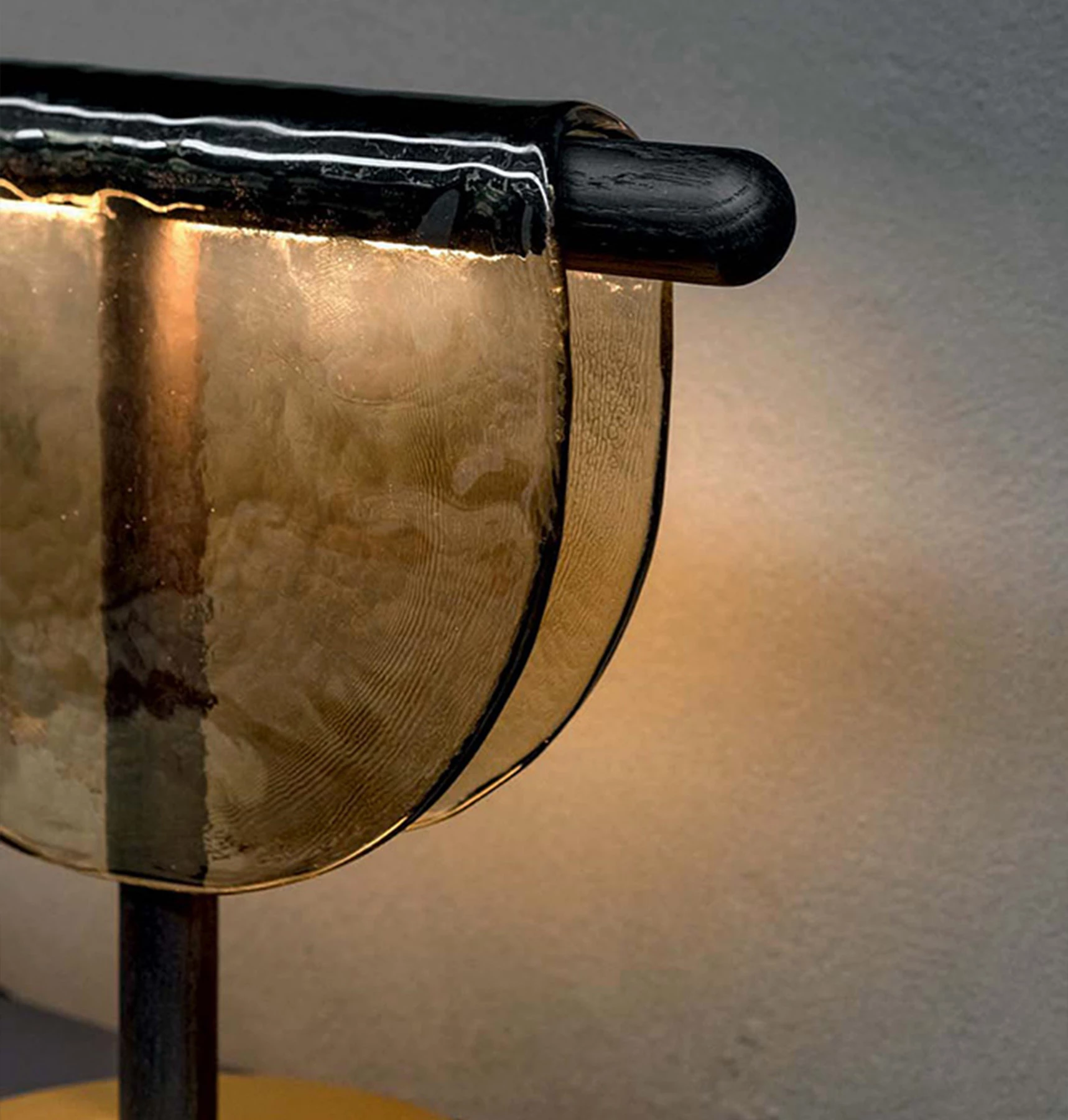 Lampada da tavolo Dalì
