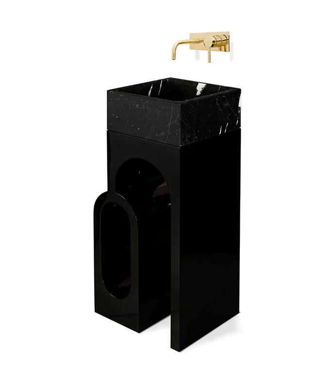 Lavabo A Colonna Monument