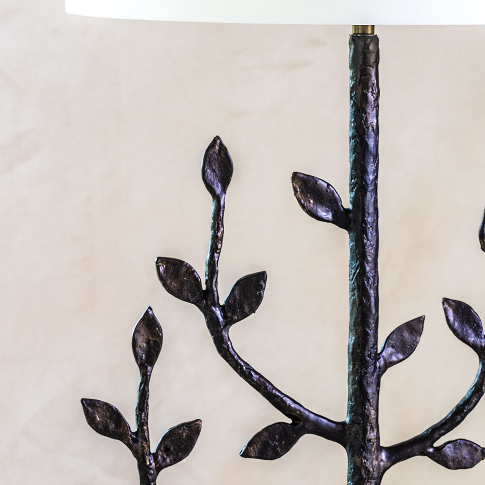 Lampada da tavolo Millana con finitura bronzo antico