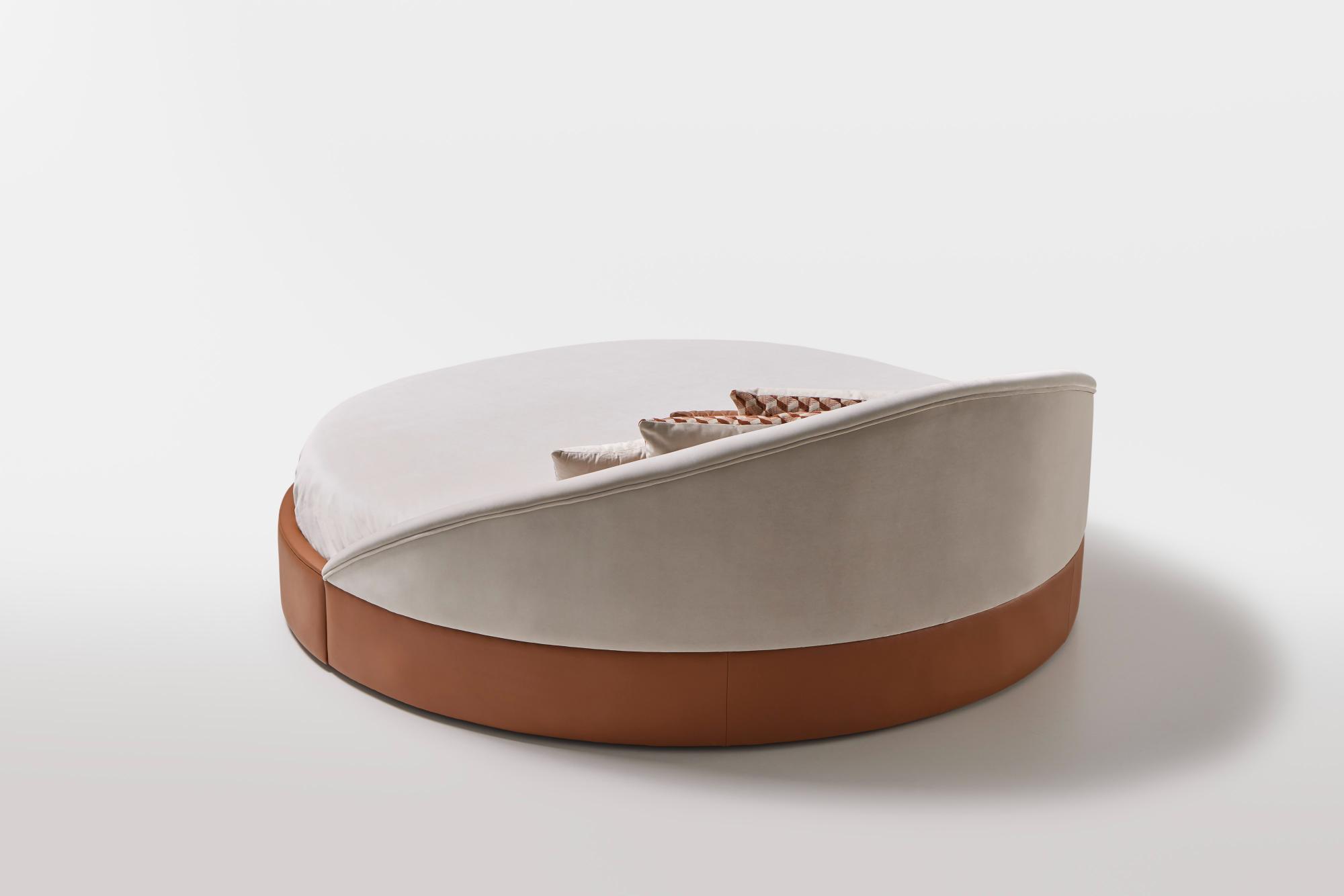 Letto rotondo in pelle Arco