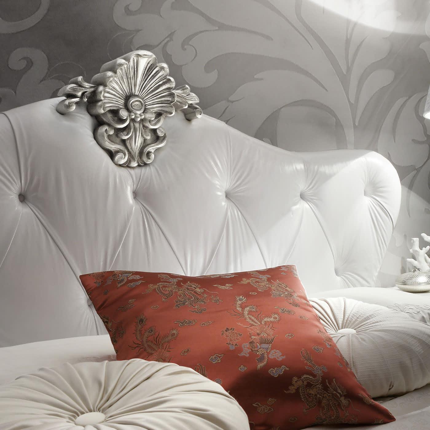 Letto con Testiera in Pelle Bianca