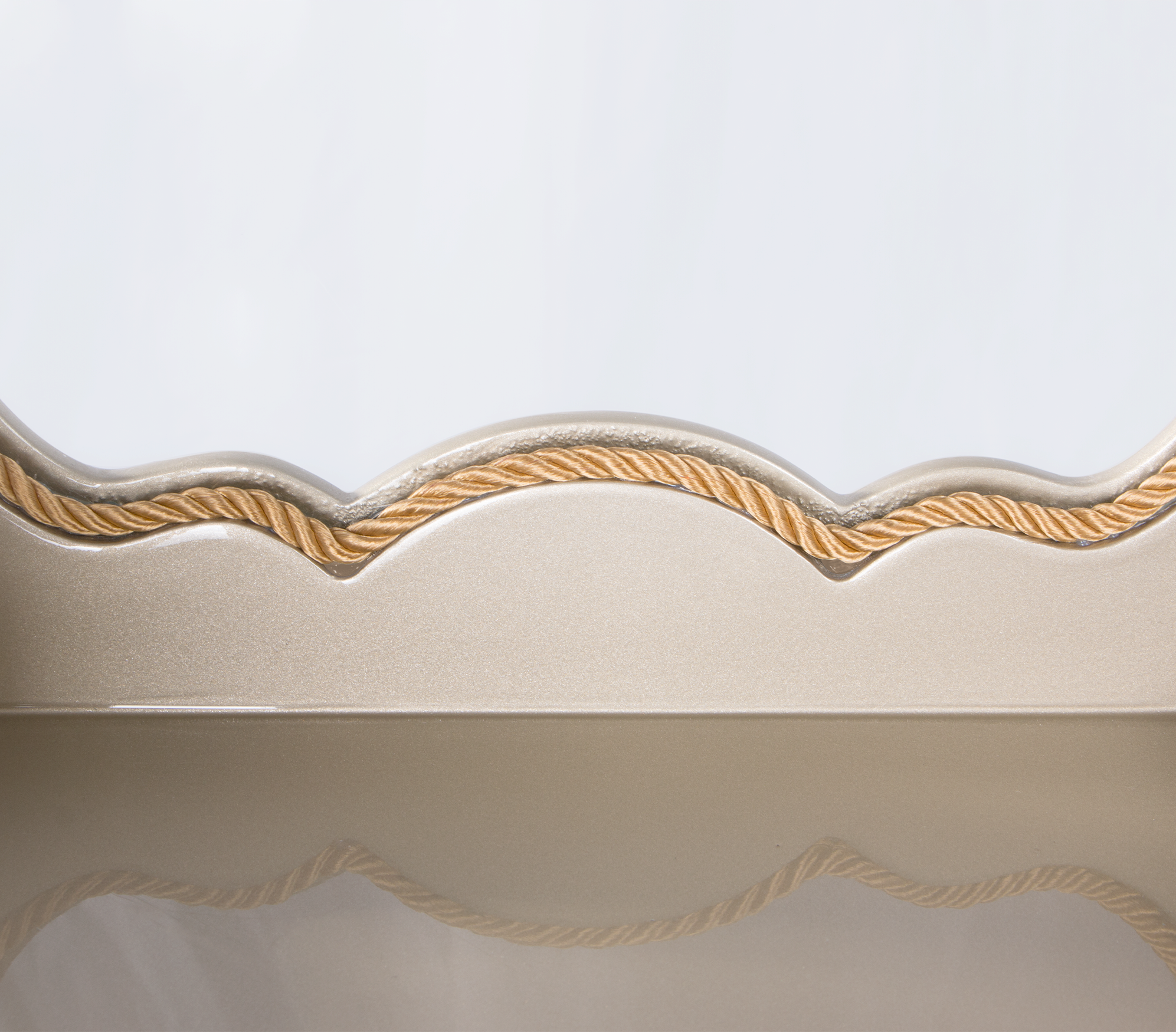 Vetrina Slim Color Crema Empire