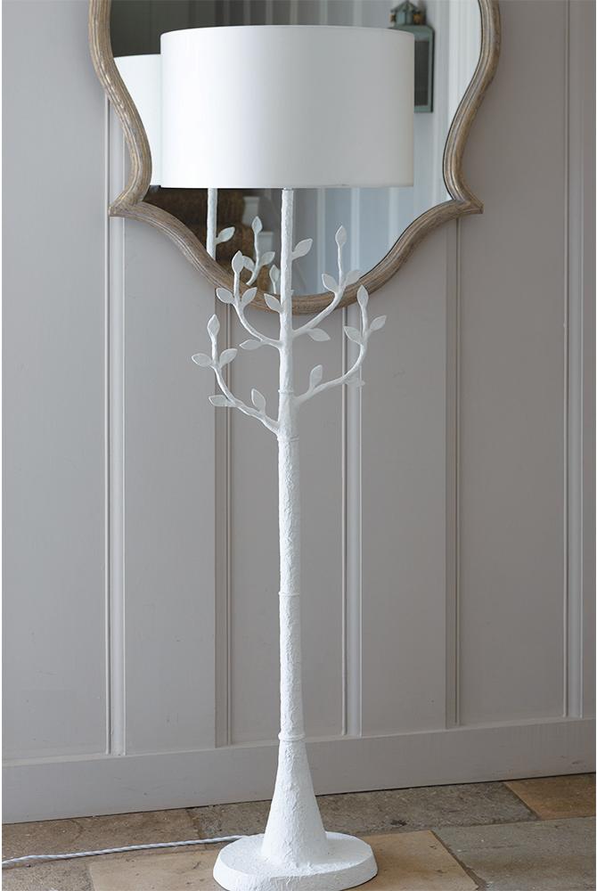 Lampada da terra Millana con finitura gesso