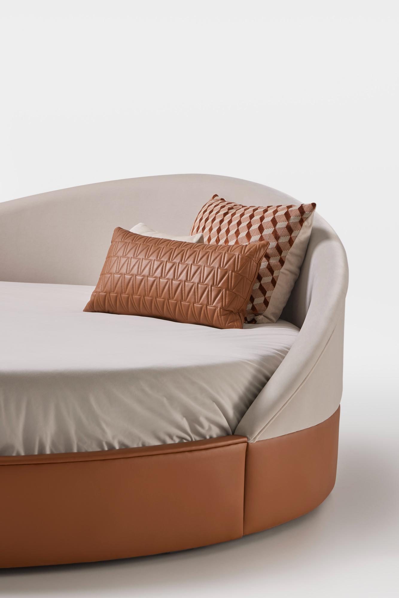 Letto rotondo in pelle Arco