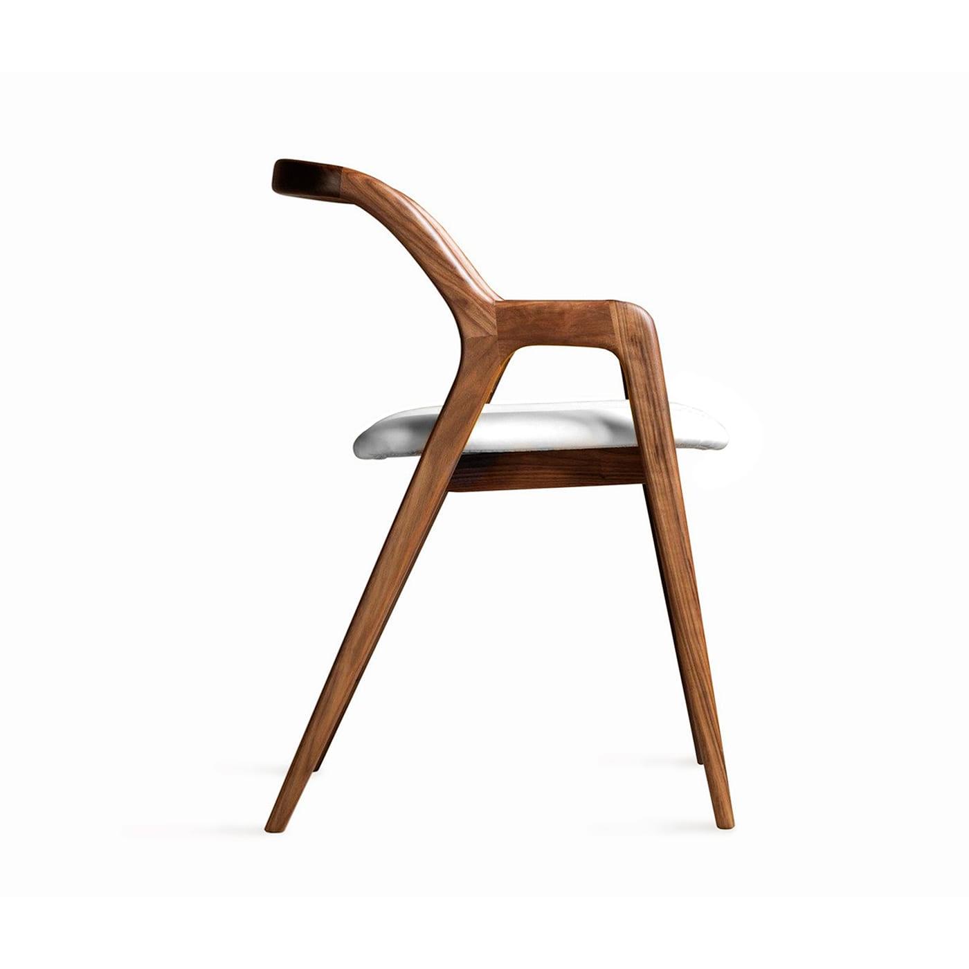 Sedia In Breve Noce Naturale | Rivestimento: Leather PANDORA 622
