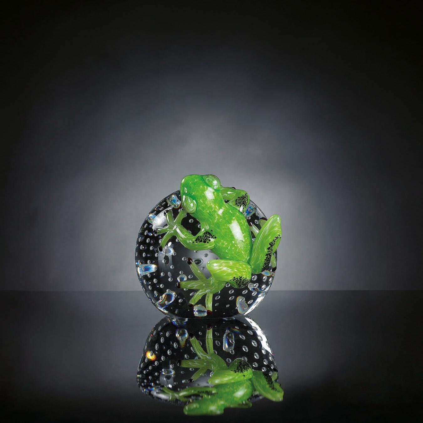 Rana su Sfera Verde