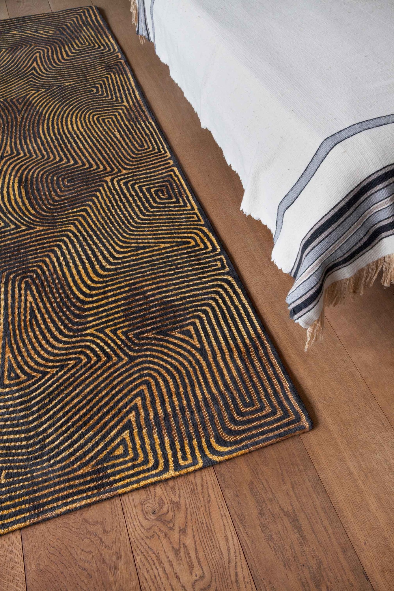 Tappeto Coral Black Gold 9227
