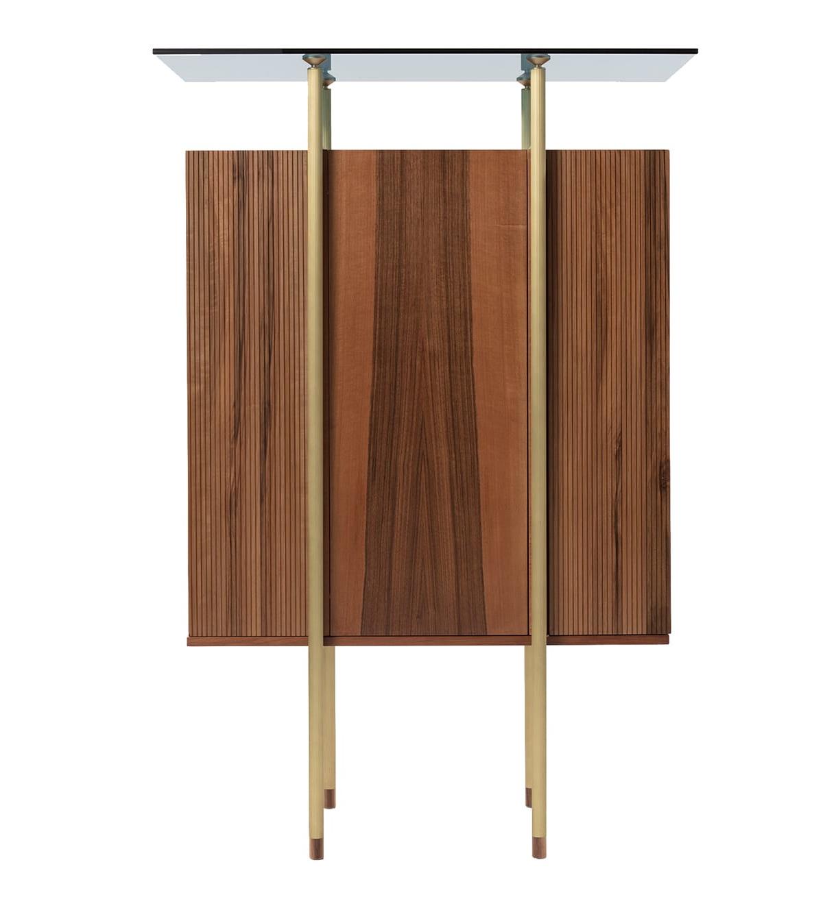 Armadio Minimalista in Legno