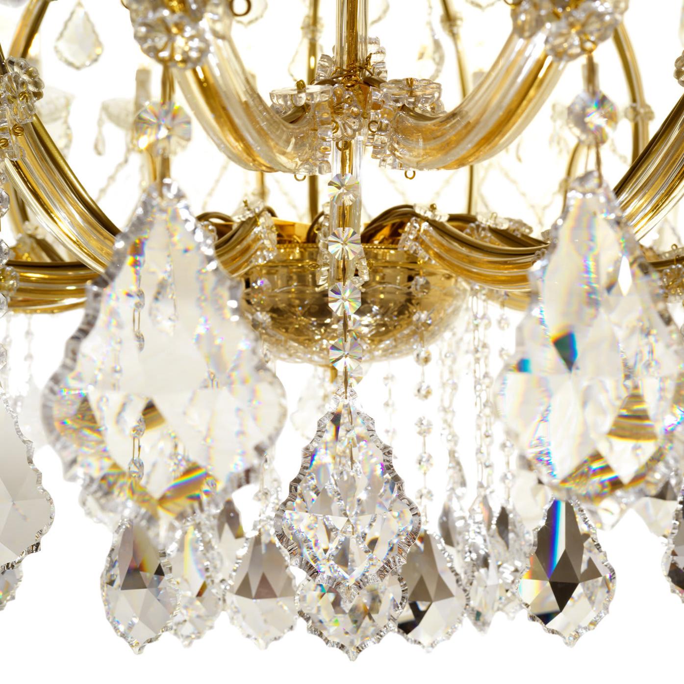 Lampadario Mariateresa con Finitura Oro e Pendenti in Cristallo