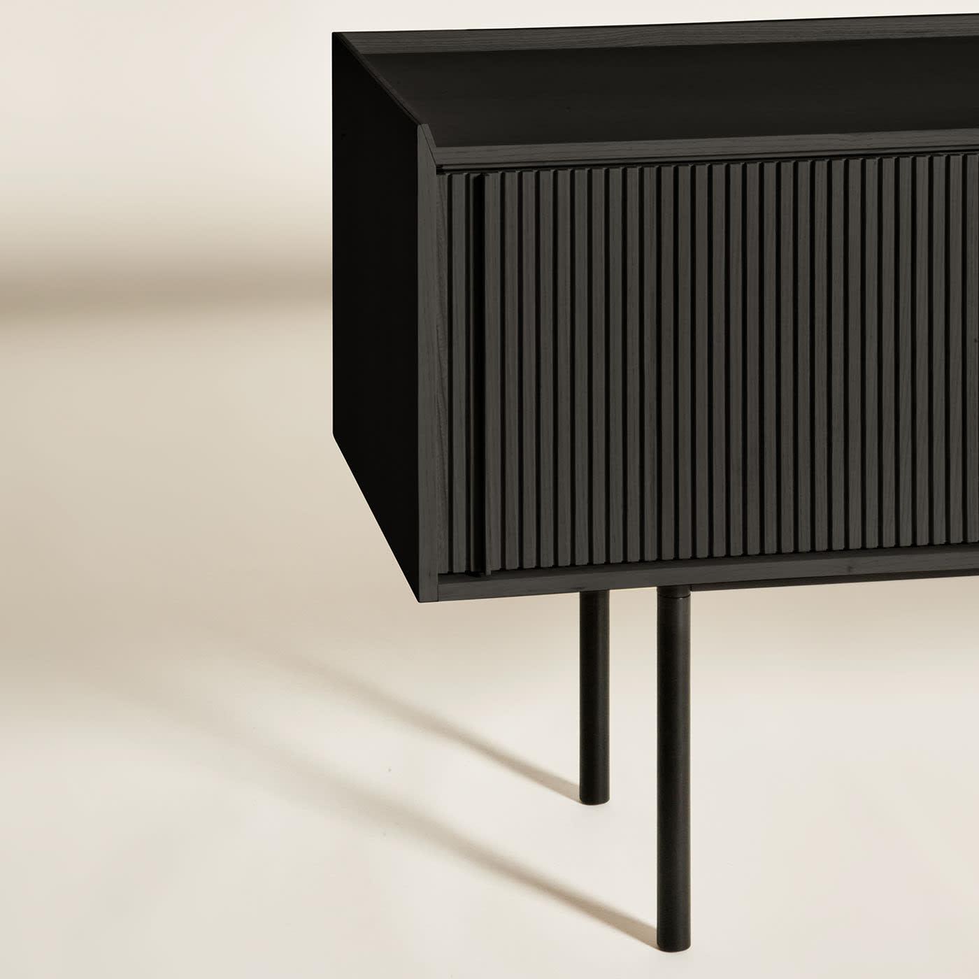 Credenza Alta 2 Ante Nera Sipario