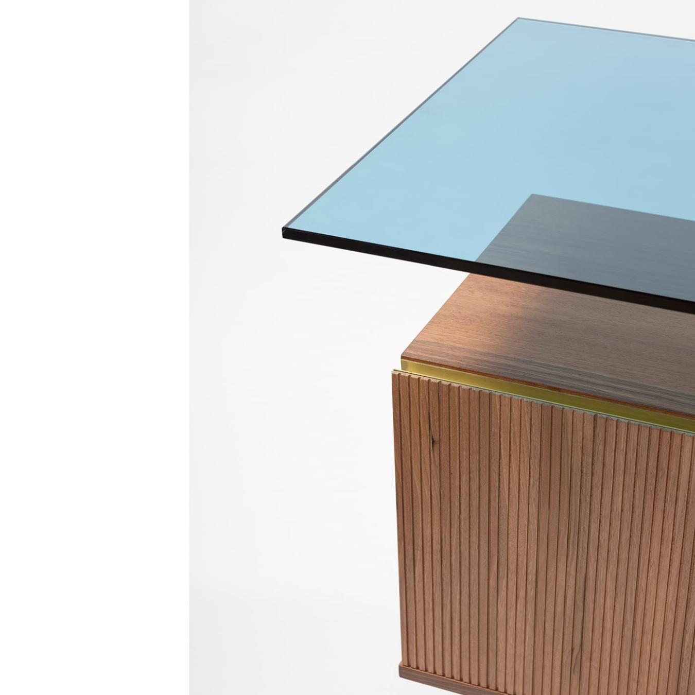 Credenza Elegante in Legno
