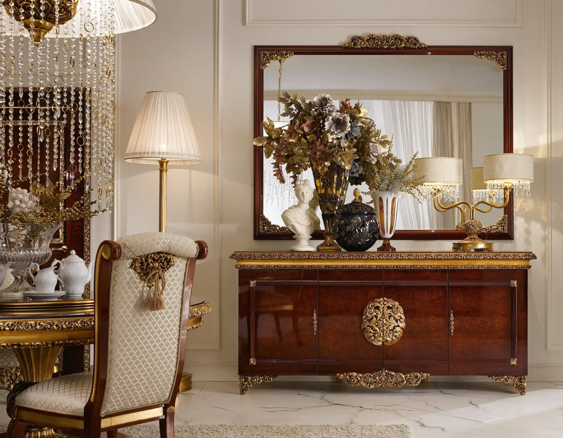 Credenza Classica Reale