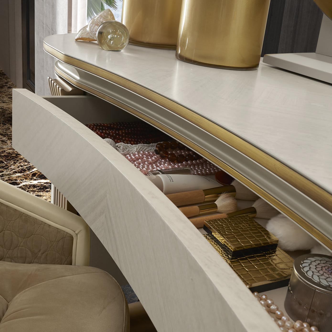 Tavolo da Toeletta Bianco / Oro Oliver | Configurazione: Con specchio