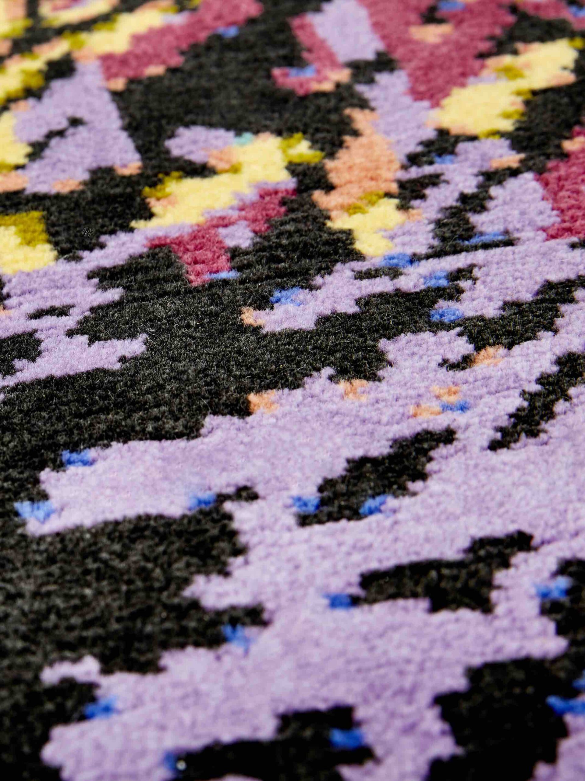 Tappeto Disappearing Spectrum Irregolare