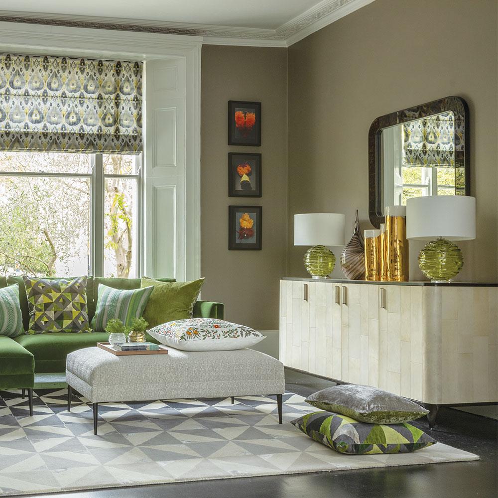 Credenza Aventine con finitura pergamena