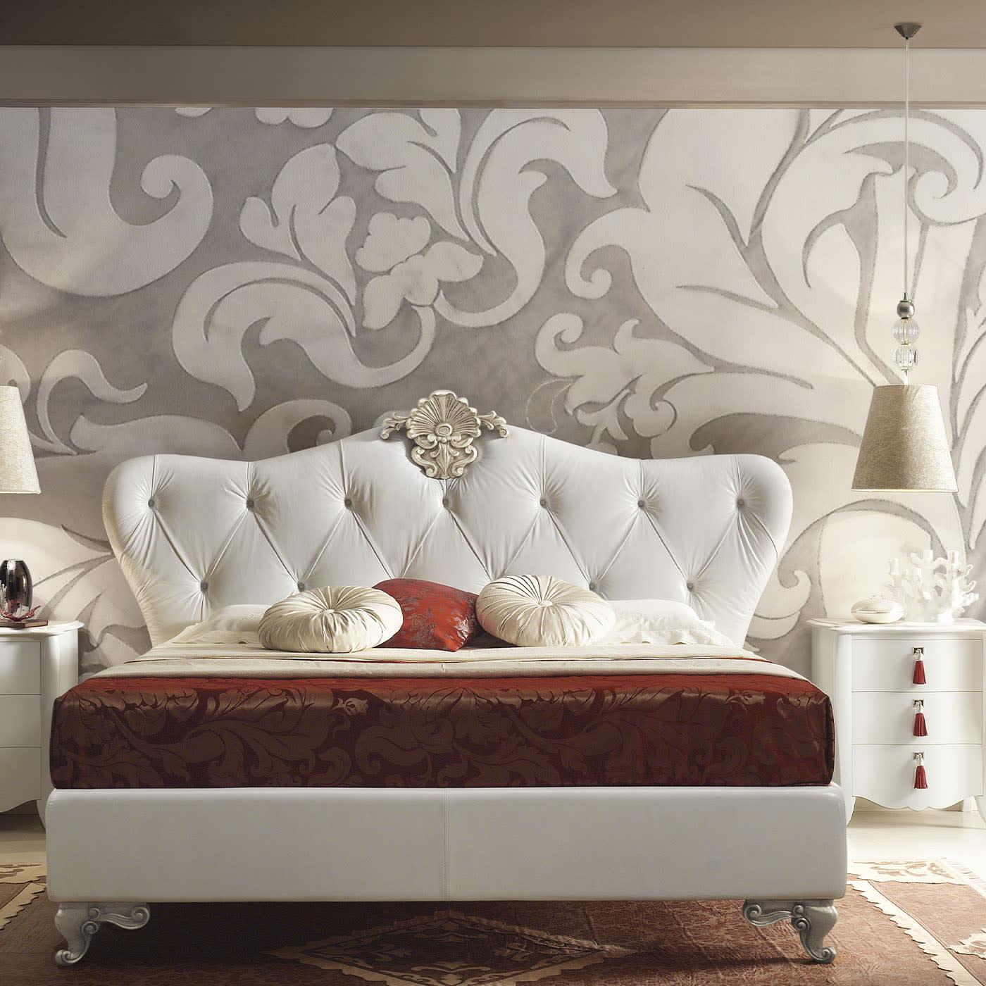 Letto con Testiera in Pelle Bianca