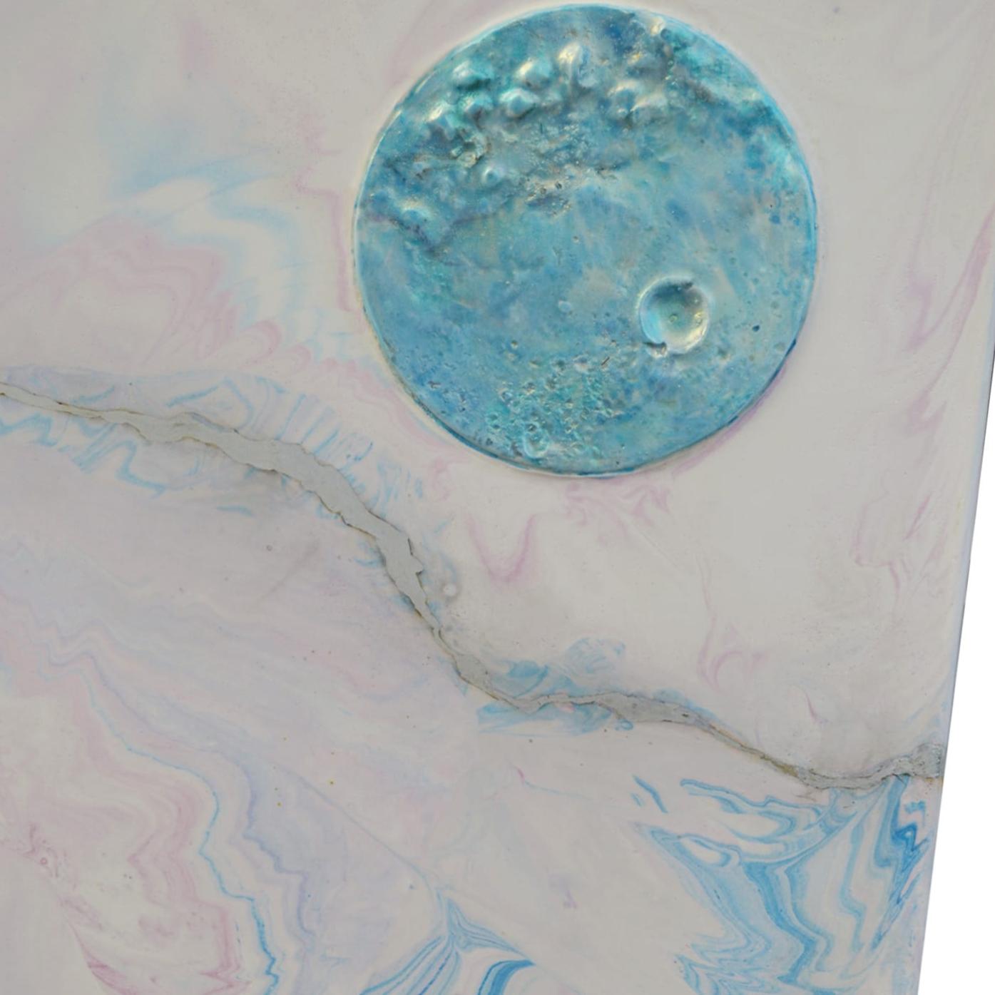 Tavolino blu e rosa