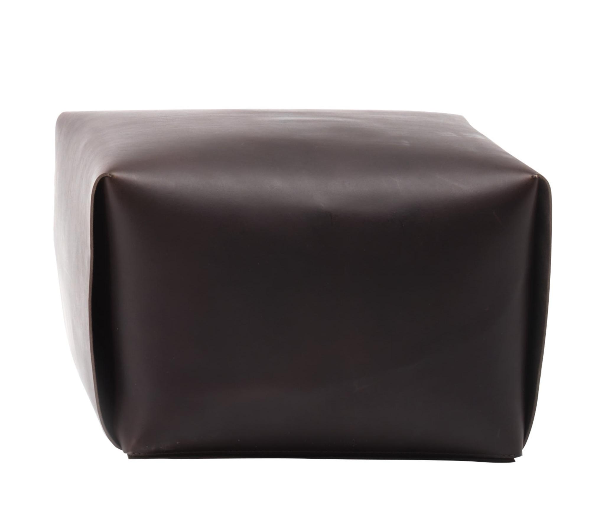 Pouf in Pelle Bao