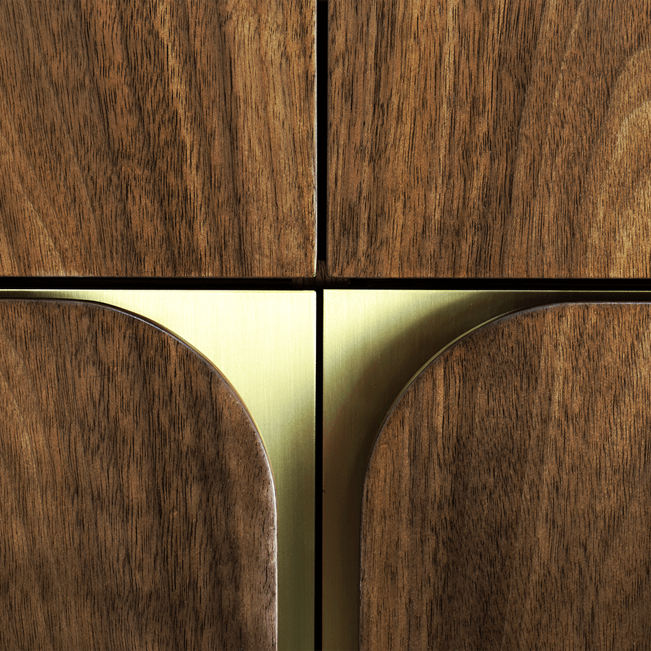 Valentino Credenza