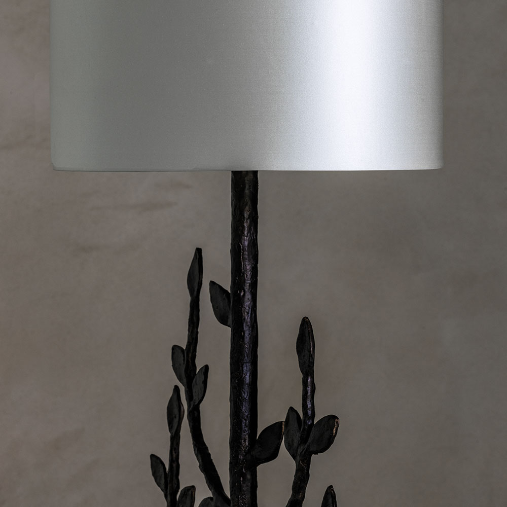 Lampada da tavolo Millana con finitura bronzo antico