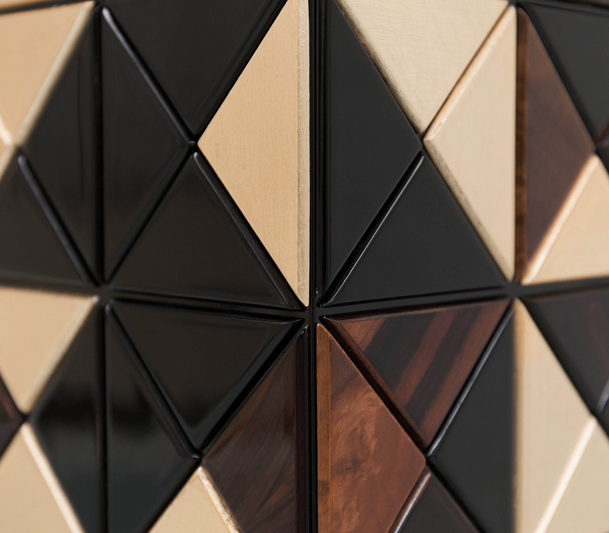 Credenza in Noce Mosaic