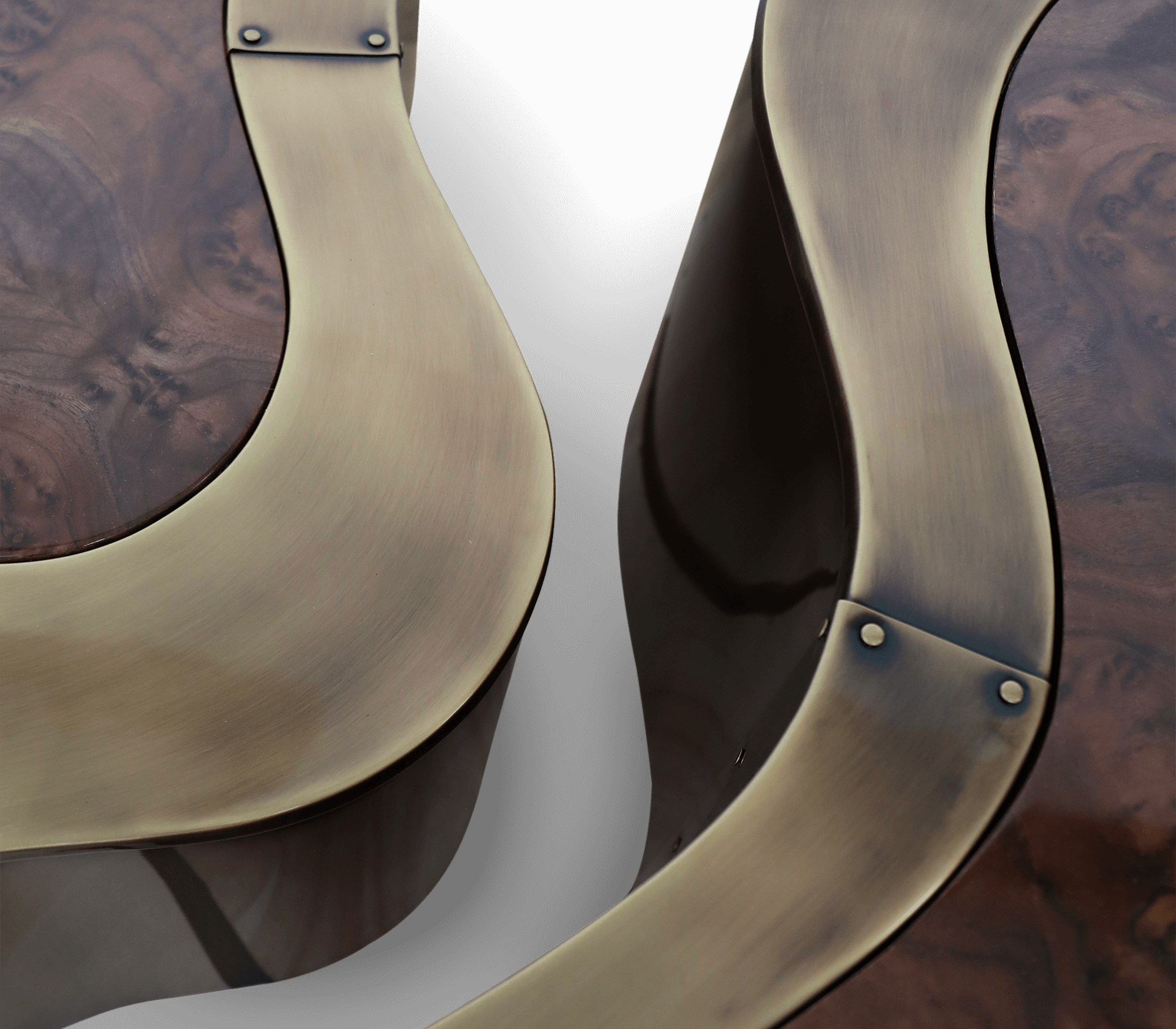 Set Tavolini da Caffè Crest in Patina e Noce