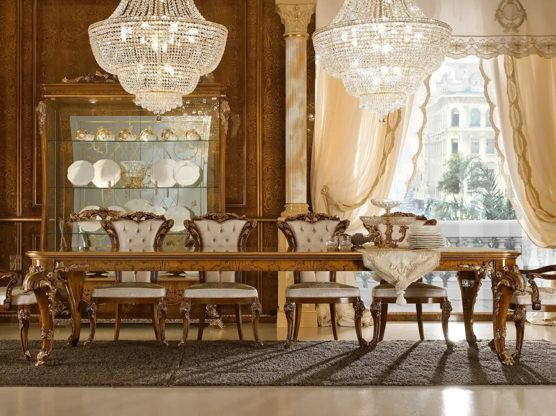 Tavolo da Pranzo di Lusso Italiano