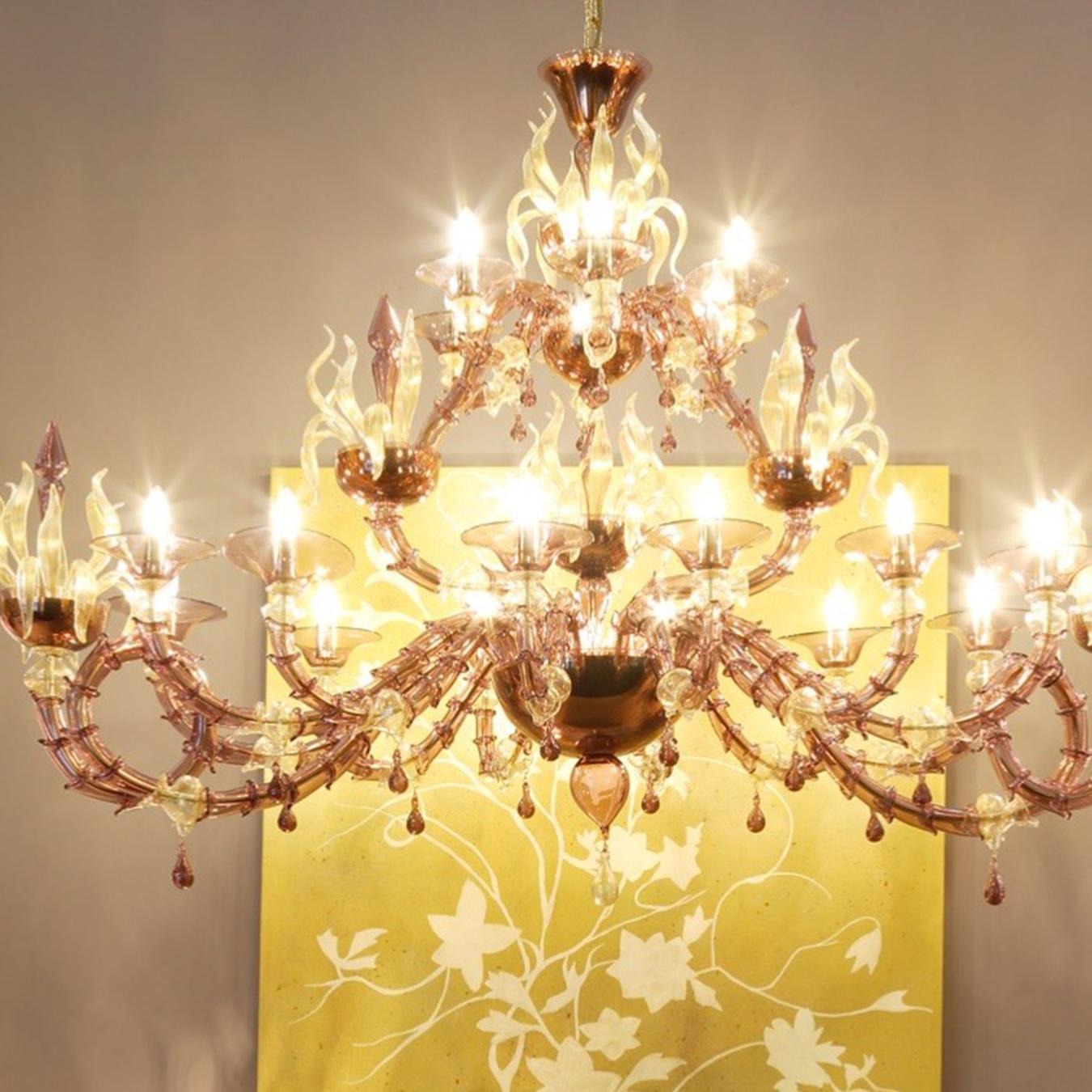 Lampadario Classico in Vetro di Murano Viola