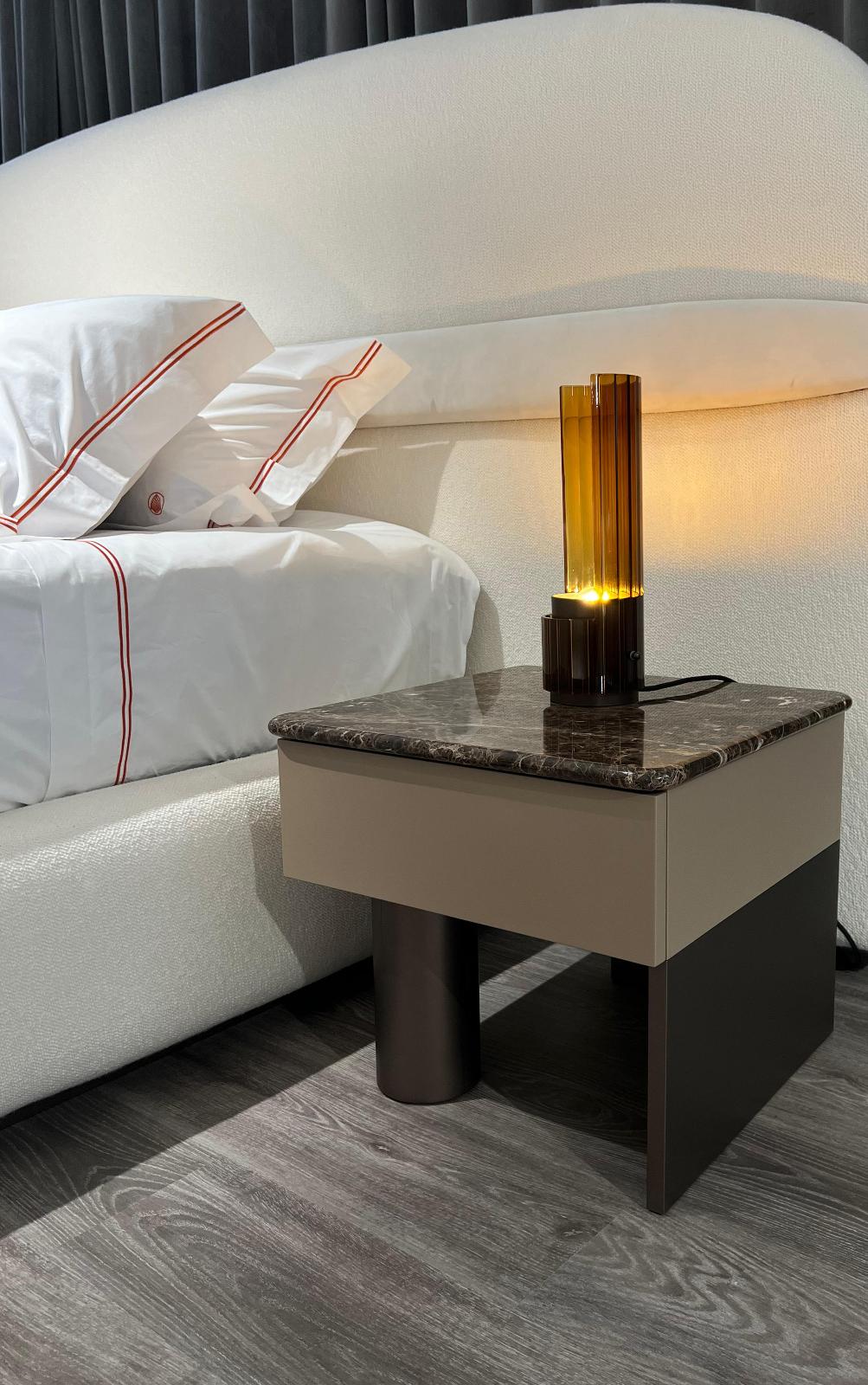 Comodino Bon Ton con Piano in Marmo