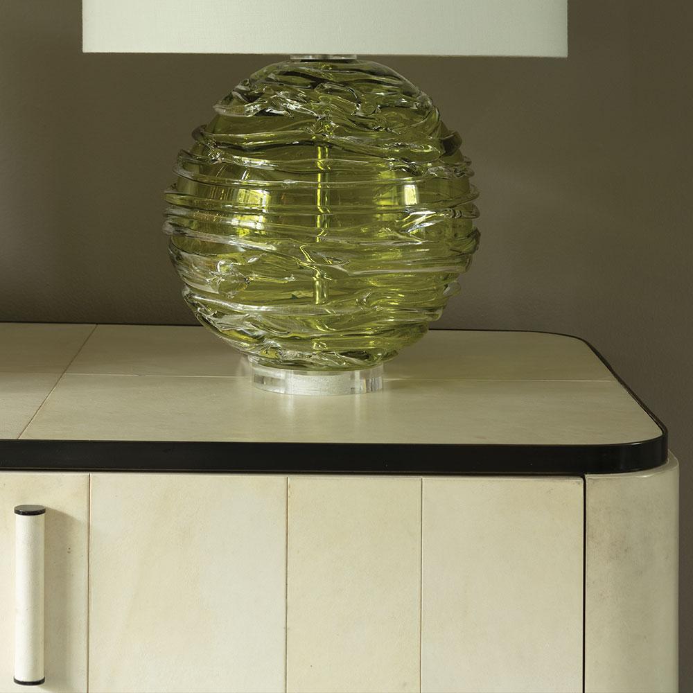 Credenza Aventine con finitura pergamena