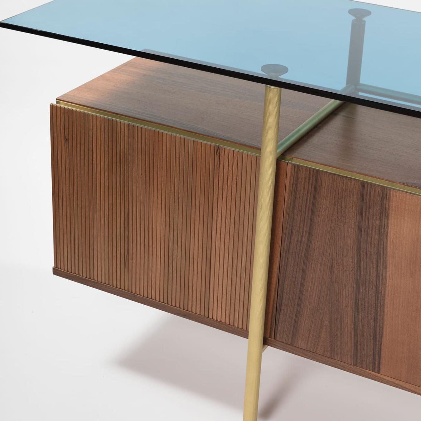 Credenza Elegante in Legno