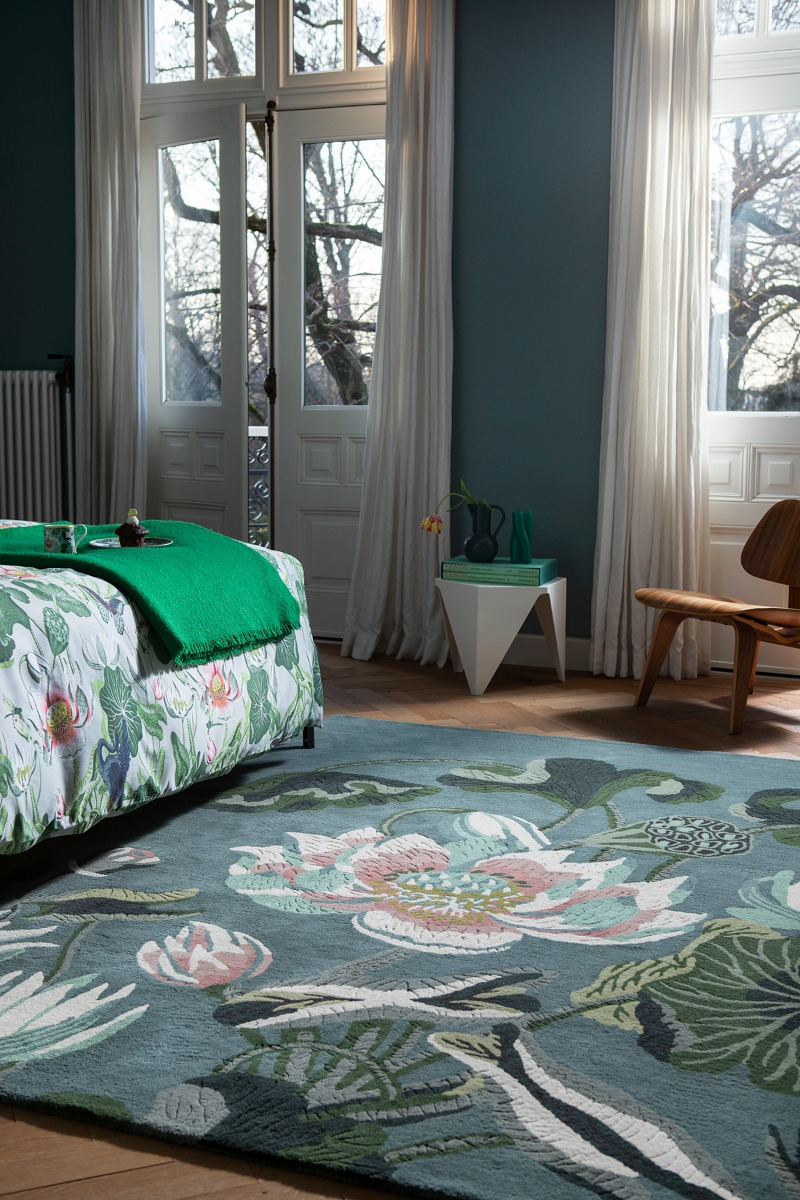 Tappeto Waterlily Midnight Pond | Misura: 200 x 280 cm