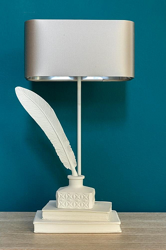 Lampada da tavolo Tom con finitura gesso