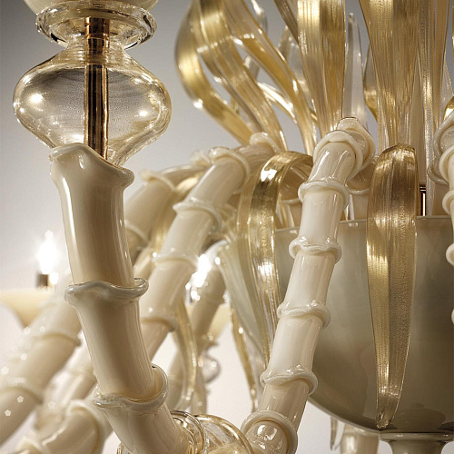 Lampadario Classico in Vetro di Murano Dorato